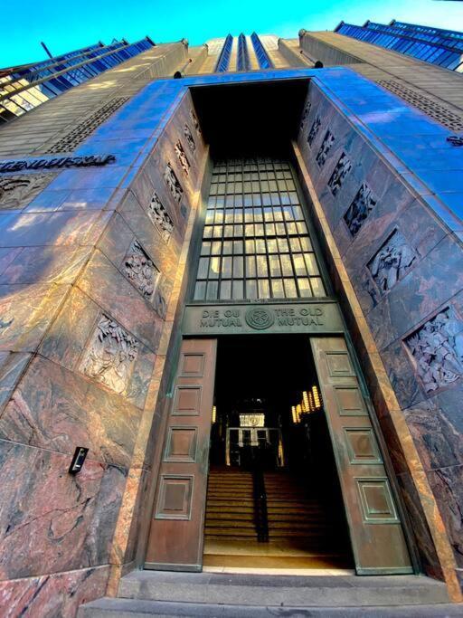 Art Deco Mutual Heights Loft Apartment