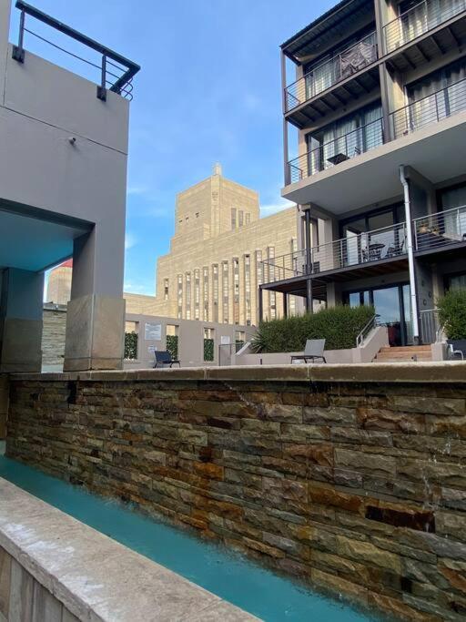 Art Deco Mutual Heights Loft * Cape Town