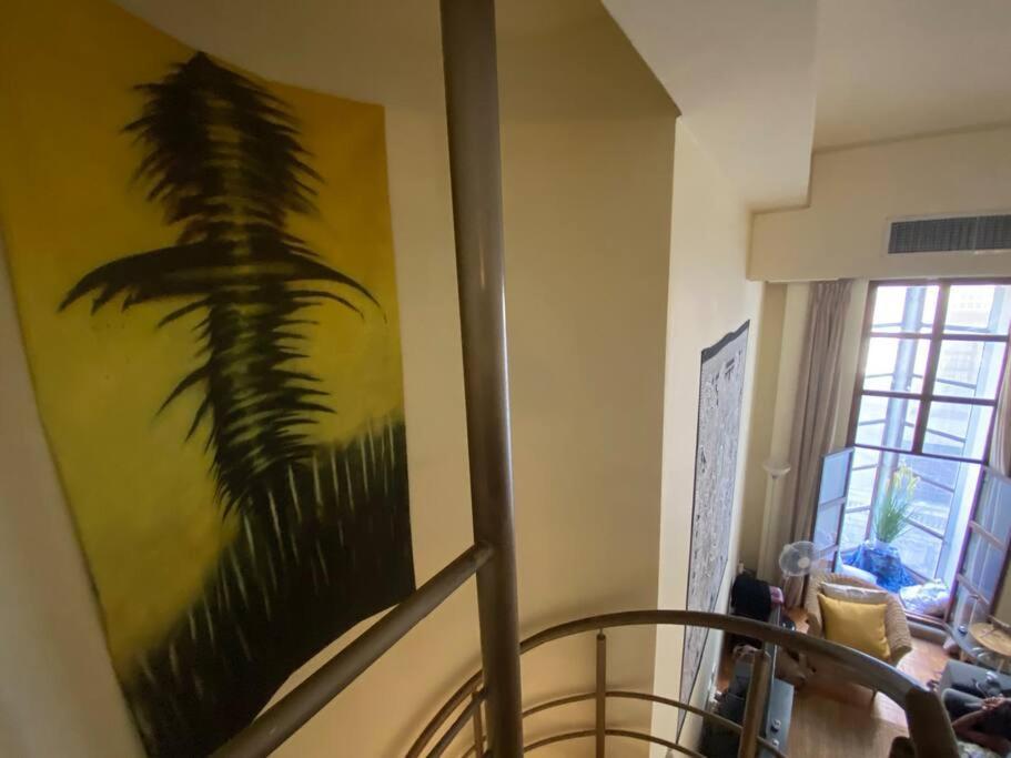 Art Deco Mutual Heights Loft *